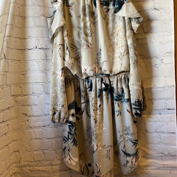 Dex size medium crepe short dress - Picture 8 of 11